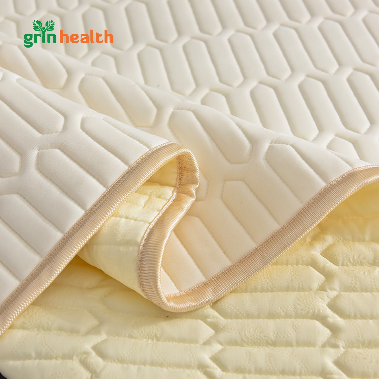 Premium Mattress Thin Topper Mat, Rebound Cool Ice Silk Mattress Protector with 2 Pillow Cases